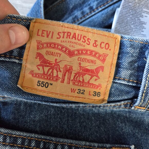 Men’s Levi’s 550 Relaxed Fit Jeans Medium Blue 32x36 – 100% Cotton, Tapered Leg - Picture 7 of 8